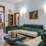 Clara - Sweet Dreams In Apartamento *