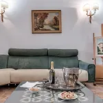 Clara - Sweet Dreams In Florença